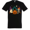 Család fekete Halloween pólókban, különböző színes mintákkal